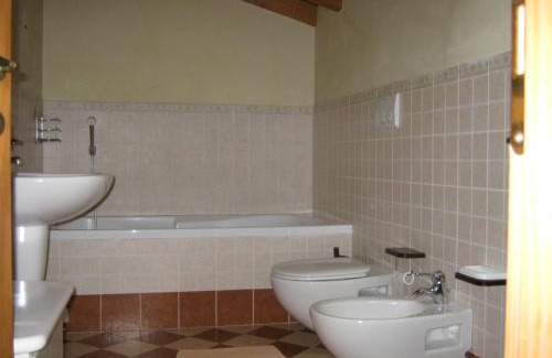 Volta Mantovana Apartamento | Agriturismo Trebis