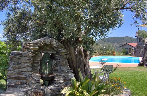 Nocera Terinese Cama Y Desayuno | AGRITURISMO VOTA, OASIS DE RELAJACIÓN, PISCINA, VACACIONES FAMILIARES, COCINA CALABRIANA