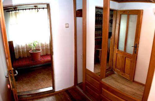 Tismana Casa | Agro-pensiunea "Plaiul Castanilor"