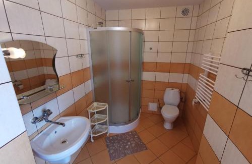 Ogrodzieniec Casa | Agrostrzecha