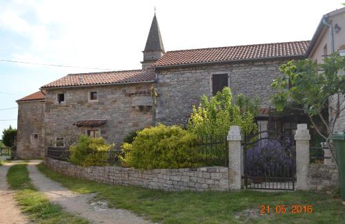 Zrenj Casa | Agroturizam Nežić