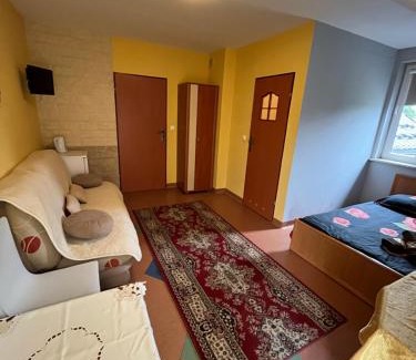 Bodzentyn Casa | AGROTURYSTYKA MAŁA CZARNA