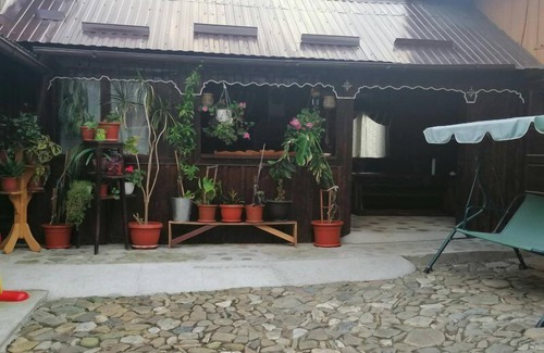 Manastirea Humorului Casa | Agrouturistic House in Manastirea Humorului