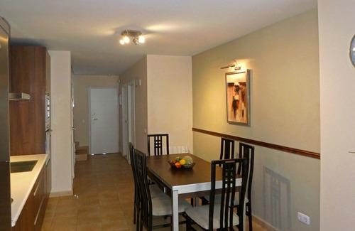 Aguilas Casa | AguilasBeachhouse-Casa-Playa-Mar-2 Terrazas-Aire-Parking-Castillo XVIII Wifi-1GB