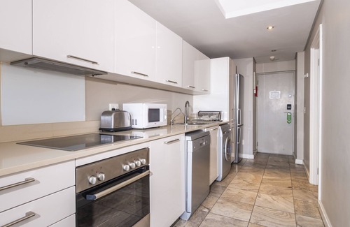 Victoria and Alfred Waterfront Hotel | aha Harbour Bridge Hotel & Suites