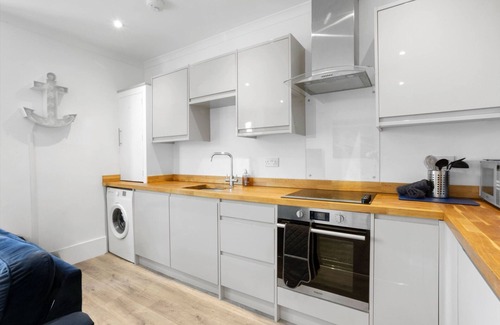 Hythe Apartamento | Moderno-Apartamento-Vista al Parque-Baño Privado-1st floor
