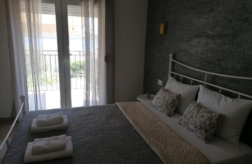 Sourpi Apartamento | Ai Nies Studio 1