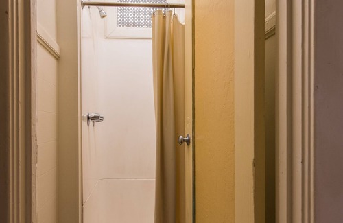 Mid-Market Hotel | Aida Plaza Hotel