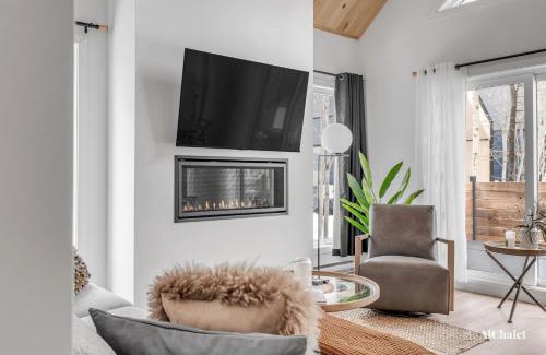 Pont-Rouge Chalet De Esquí | Aigle Blanc Comfort & Nature Spa Fireplace & Furnished Terrace