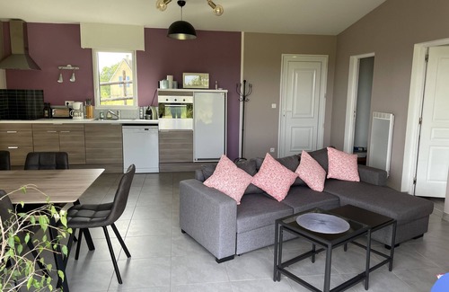 Aignerville Casa | AIGNERVILLE: MUY BONITA CASA DE MADERA NUEVA A 5 Km. DE LAS PLAYAS DE LA TIERRA