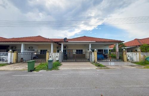 Kota Samarahan Casa | AIN's HOMESTAY