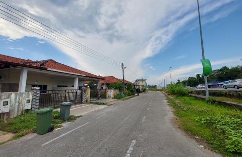 Kota Samarahan Casa | AIN's HOMESTAY
