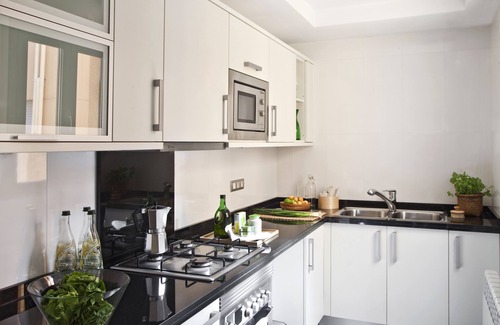 el Fort Pienc Apartamento | AinB Sagrada Familia Apartments