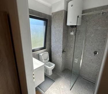 Rreshen Hotel | Air B&B Hotel