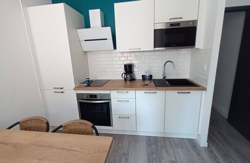 La Jetee Apartamento | Air-conditioned apartment 2 steps from the beach. Covered parking space