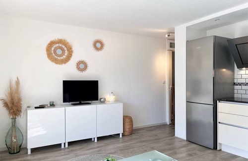 Cavaliere Apartamento | Apartamento acogedor con WiFi, A/C y piscina, cerca de la playa - Le Lavandou