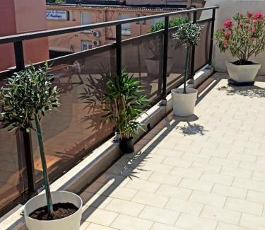 Cros-de-Cagnes Apartamento | Air-conditioned apartment with park and swimming pool à Cagnes