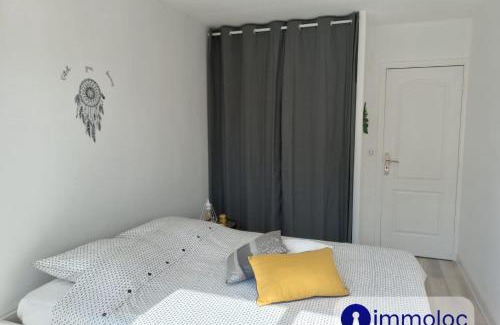 Cros-de-Cagnes Apartamento | Air-conditioned apartment with park and swimming pool à Cagnes