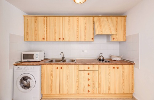 Cala Ferrera Apartamento | Apartamento con aire acondicionado, piscina, Wi-Fi, balcón y cerca de la playa