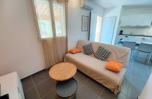 Galeria Apartamento | Air-conditioned apartment, heated pool, wifi, 2 bedrooms, 7 min beach, 1 min river