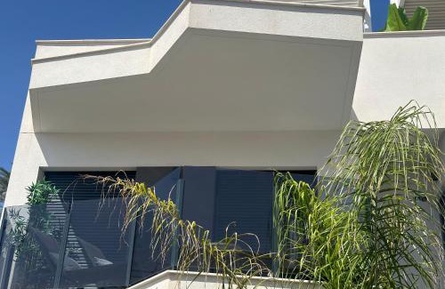 Santiago de la Ribera Apartamento | Air-conditioned Elisa Apartment with spacious sunroof lounge and swimming pool