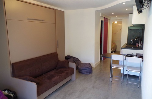 La Petite Motte Apartamento | Estudio con aire acondicionado + cabina, 5 personas con jardín. A 10 minutos del mar a pie.