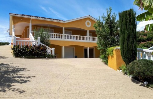 Sainte-Colombe-de-Duras Casa | Casa climatizada con piscina cubierta.