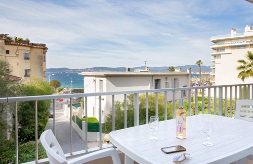 Saint-Raphael Apartamento | Estudio para 2 con aire acondicionado, cerca de la playa y tiendas, WiFi