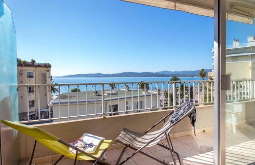 Saint-Raphael Apartamento | Estudio climatizado para 2 pers cerca de la playa y tiendas con balcón y wifi en Saint-Raphaël