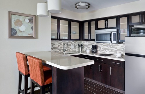 North Wales Condominio | Suite con aire acondicionado y desayuno diario gratuito | Acceso al gimnasio las 24 horas, piscina + bañera de hidromasaje compartida