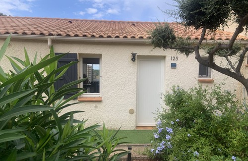 Marine de Saint Ambroggio Apartamento | Minivilla adosada climatizada, terraza y jardín, vista al mar