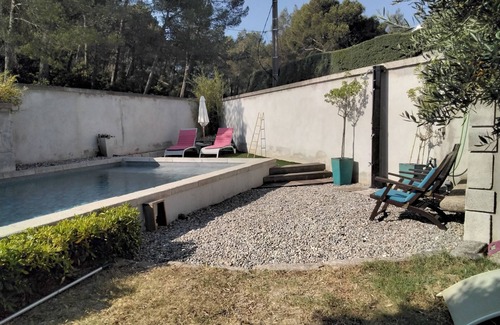 Barbentane Casa | Air-conditioned villa on edge of forest, 15 minutes from Avignon, heated pool.