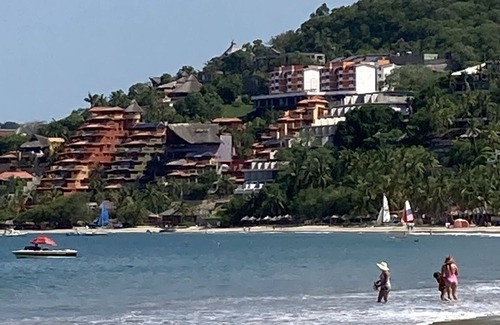 Ixtapa Condominio | Air-conditioned Zihuatanejo - Close To Beaches & World Class Snorkeling! 2 Bedroom Condo by Redawning