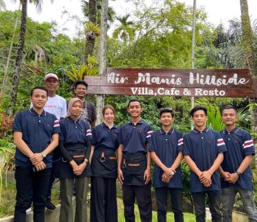 Sigunturmuda Hotel | Air Manis Hillside Villa Cafe & Resto