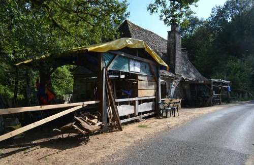 Saint-Privat Otro | air naturel de camping moulin de malesse caravane