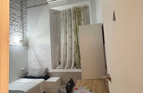 Feria Casa | airbhouse private rooms & apartments