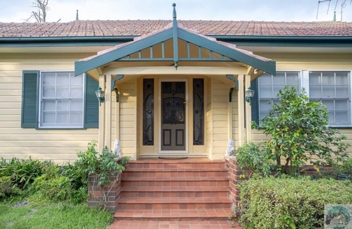 Beecroft Casa | Aircabin - Beecroft - Sydney - 3 Bed Holiday House