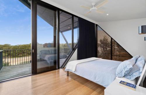 Surf Coast Casa | Aireys Cliff-Top Gem - Your Ultimate Coastal Escape