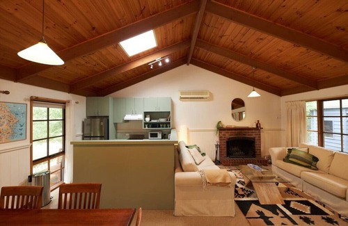Aireys Inlet Casa | Aireys Garden Hideaway