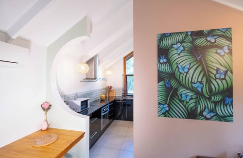Woodwark Cabina | Airlie Beach Eco Cabins - Adults only