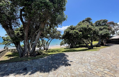 Coopers Beach Casa | AIRLIE - LUXURY BEACH FRONT