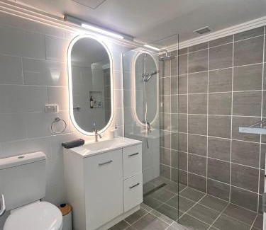 Airlie Beach Apartamento | ☆Airliedise☆NO hills☆Kitchen☆5min walk 2 Ferry terminal☆WiFi☆Netflix