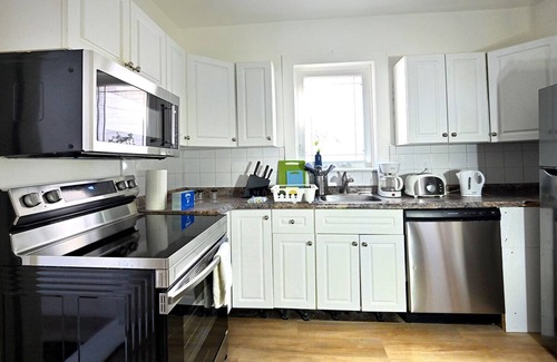St. James Casa | Airport 2 beds + Office beauty