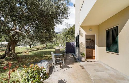 Cilipi Casa | Airport Garden Room
