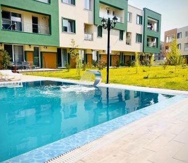 Otopeni Apartamento | Airport Gardens Loft
