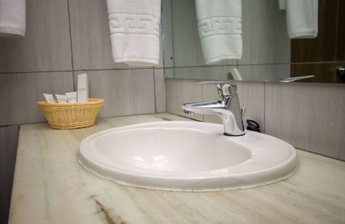 Embakasi Hotel | Airport Landing Hotel