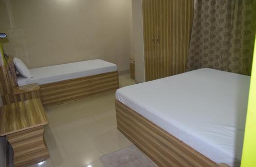 Bagdogra Cabina | Airport Lodge