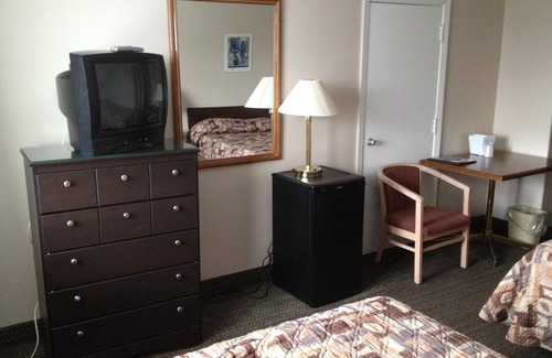 Winnipeg Hotel | Airport Motor Inn