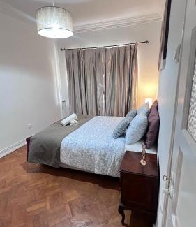 Casal da Ladeira Casa | airport room
