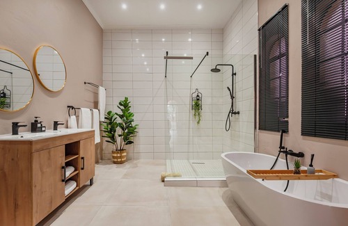 Kempton Park Casa | Airport Tower Lodge